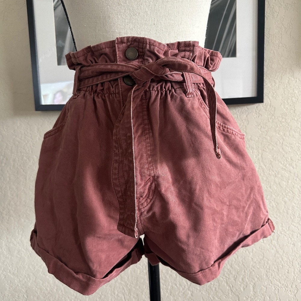Abercrombie & Fitch Paper Bay Waist Belted Short Size Small